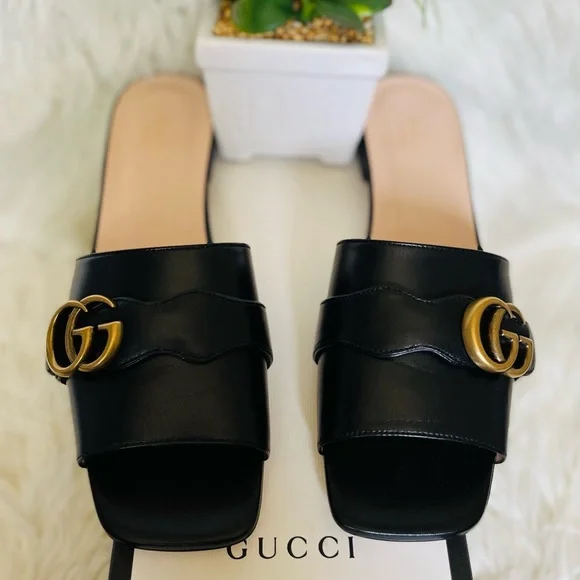 🍾🥂SOLD🥳New Gucci Marmont Sandals - Picture 3 of 11